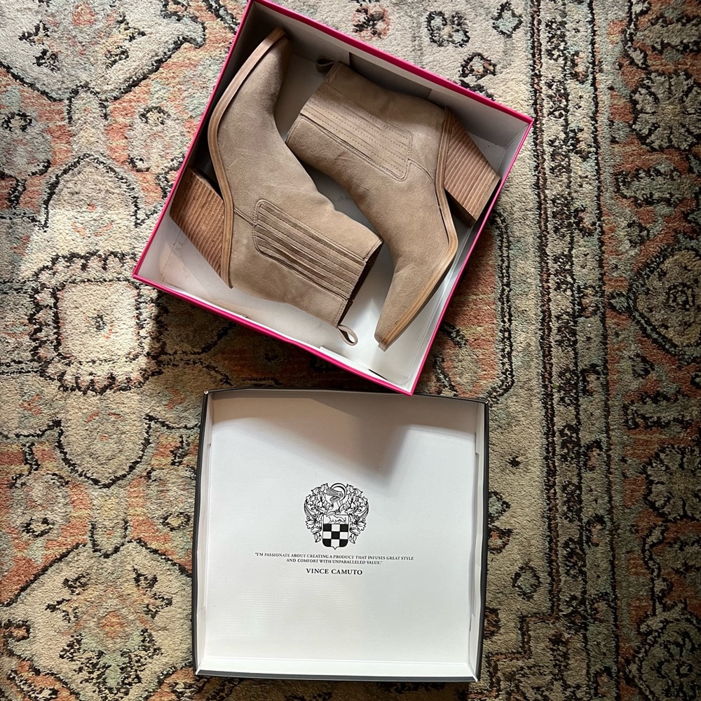 Vince Camuto Bootie